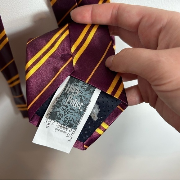 Harry Potter Neck Tie Burgundy Gold Yellow Costume Accessory - Picture 2 of 3